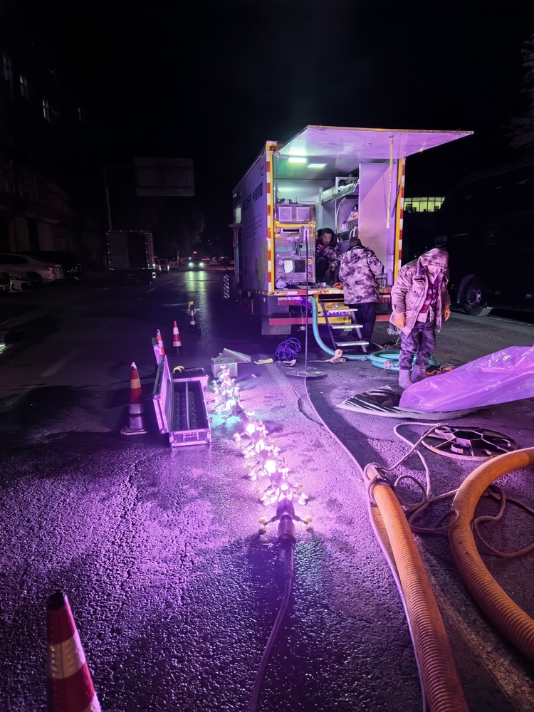 镶黄管道非开挖修复