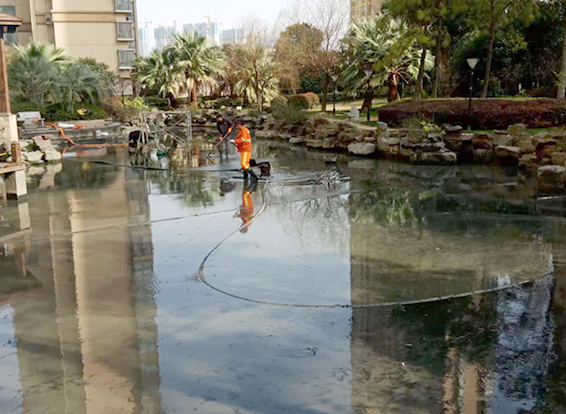 镶黄景观池淤泥清理