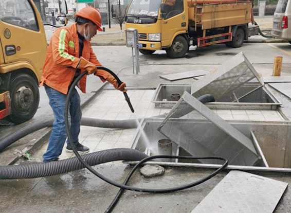 镶黄隔油池清理