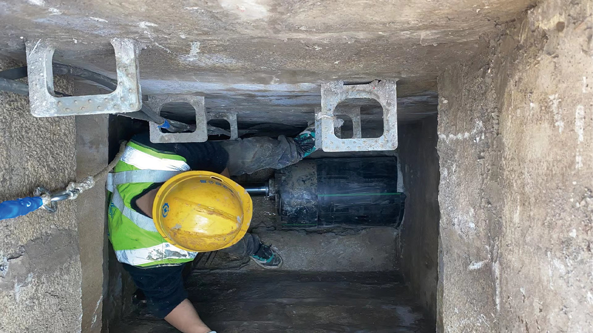 镶黄HDPE短管内衬法