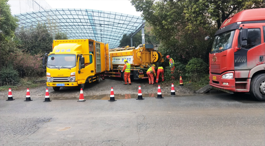 镶黄成区雨污水管网“四位一体”检测疏通项目